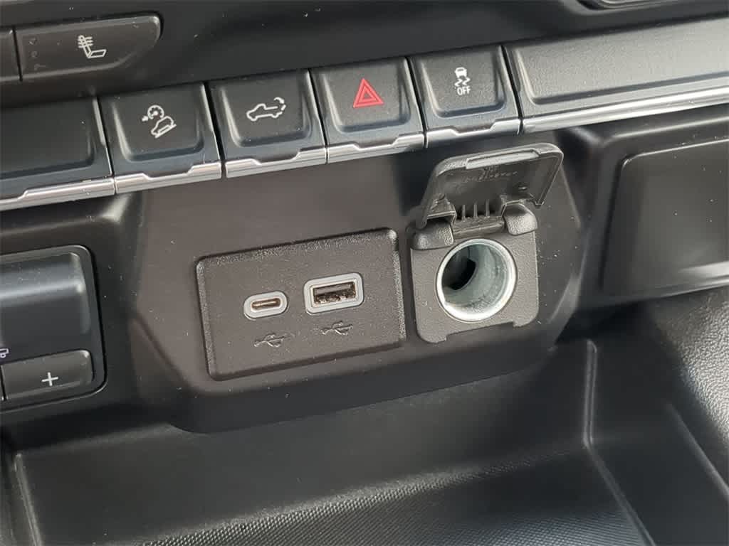 2021 Chevrolet Silverado 1500  27