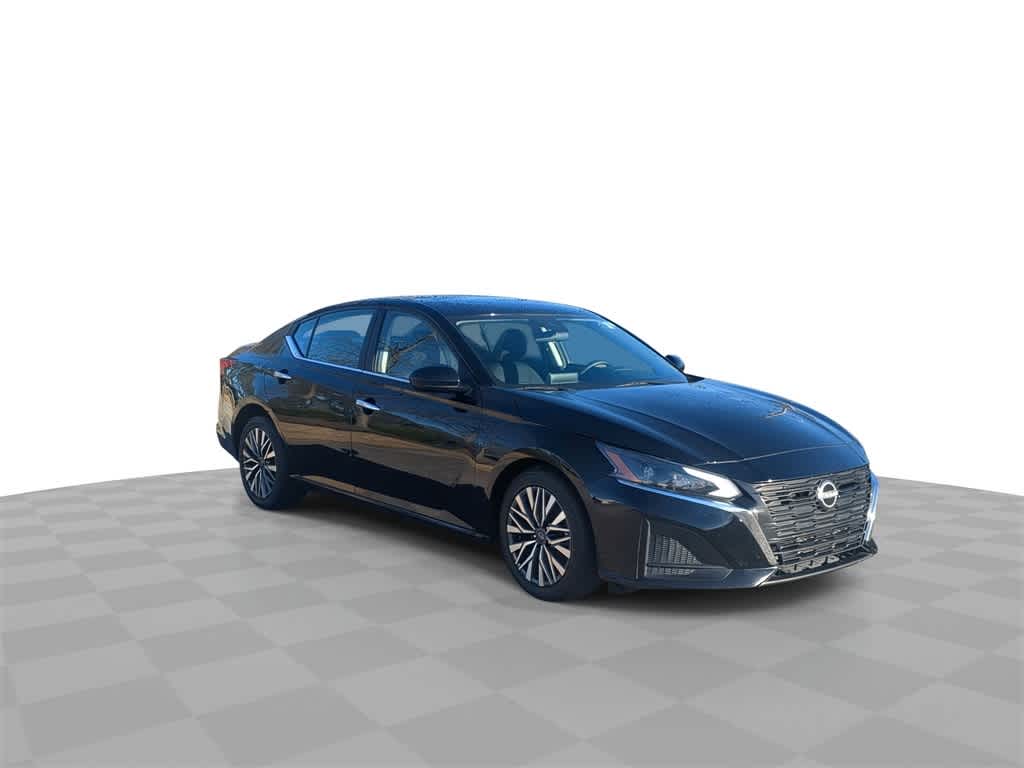 Thumbnail: 2023 Nissan Altima - 2