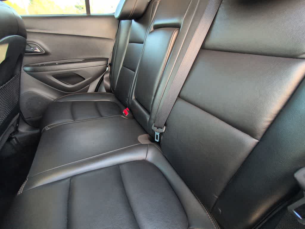 Thumbnail: 2017 Chevrolet Trax - 21