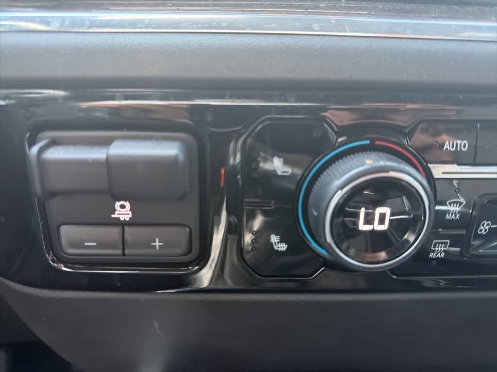 Thumbnail: 2024 Chevrolet Silverado 1500 - 20