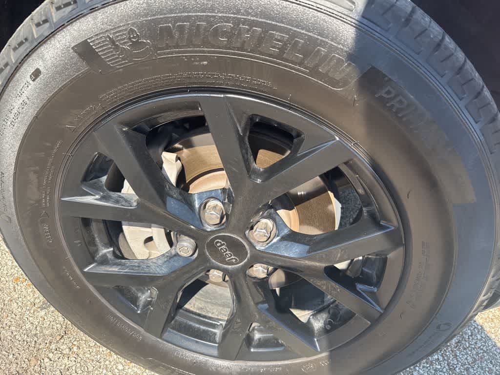 Thumbnail: 2025 Jeep Grand Cherokee - 4