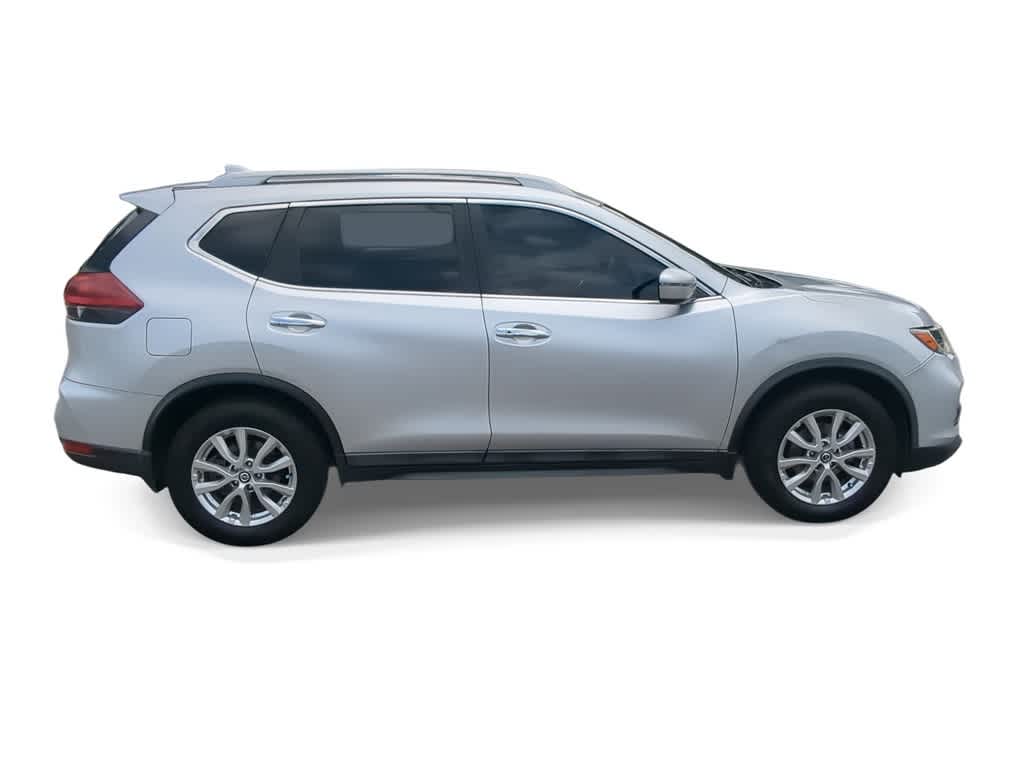 2018 Nissan Rogue SV 9