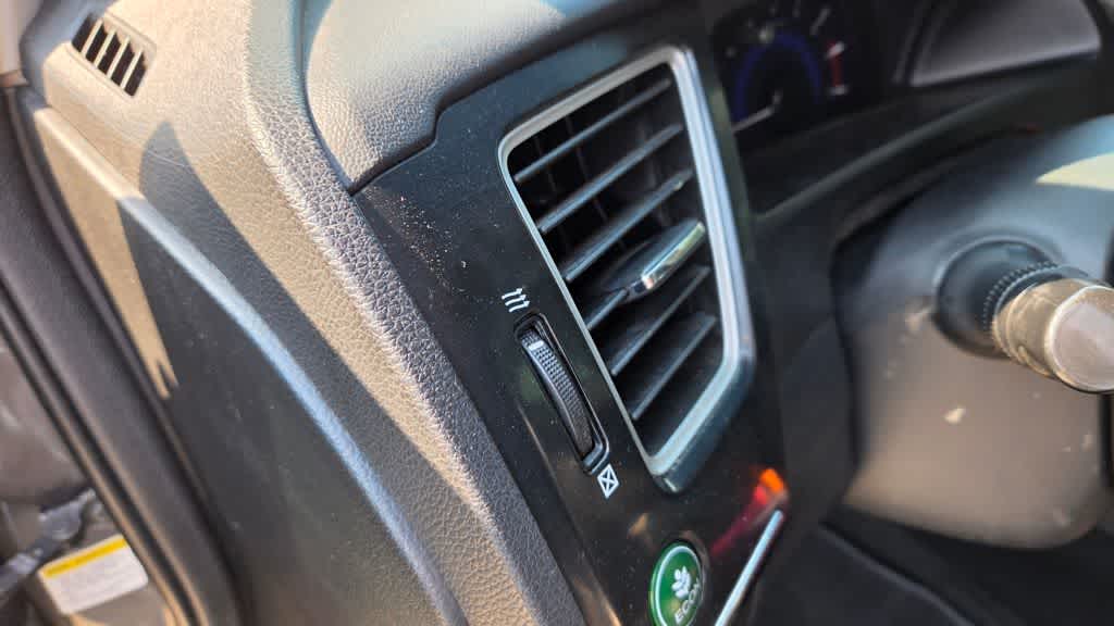 Thumbnail: 2013 Honda Civic - 10