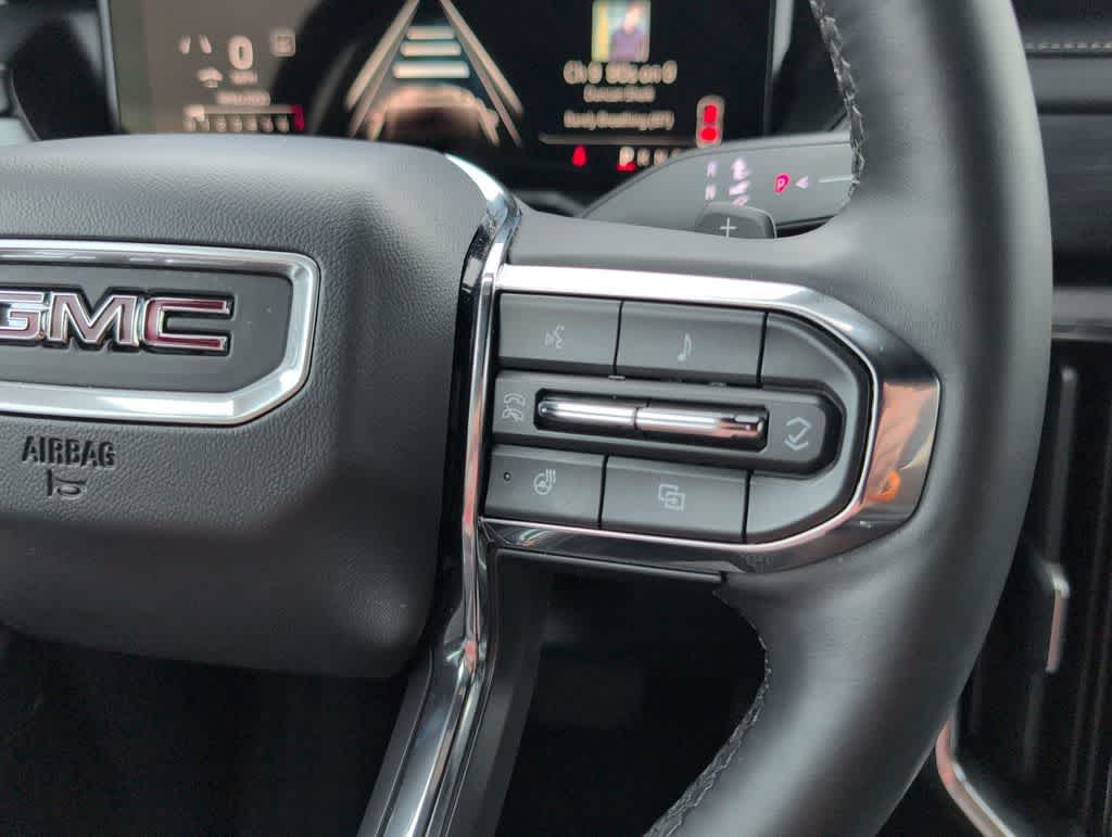 Thumbnail: 2025 GMC Acadia - 24