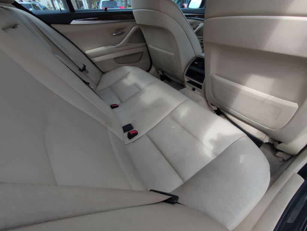 Thumbnail: 2011 BMW 5 Series - 22