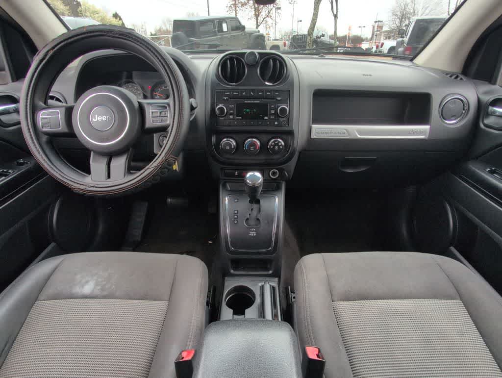 Thumbnail: 2017 Jeep Compass - 16