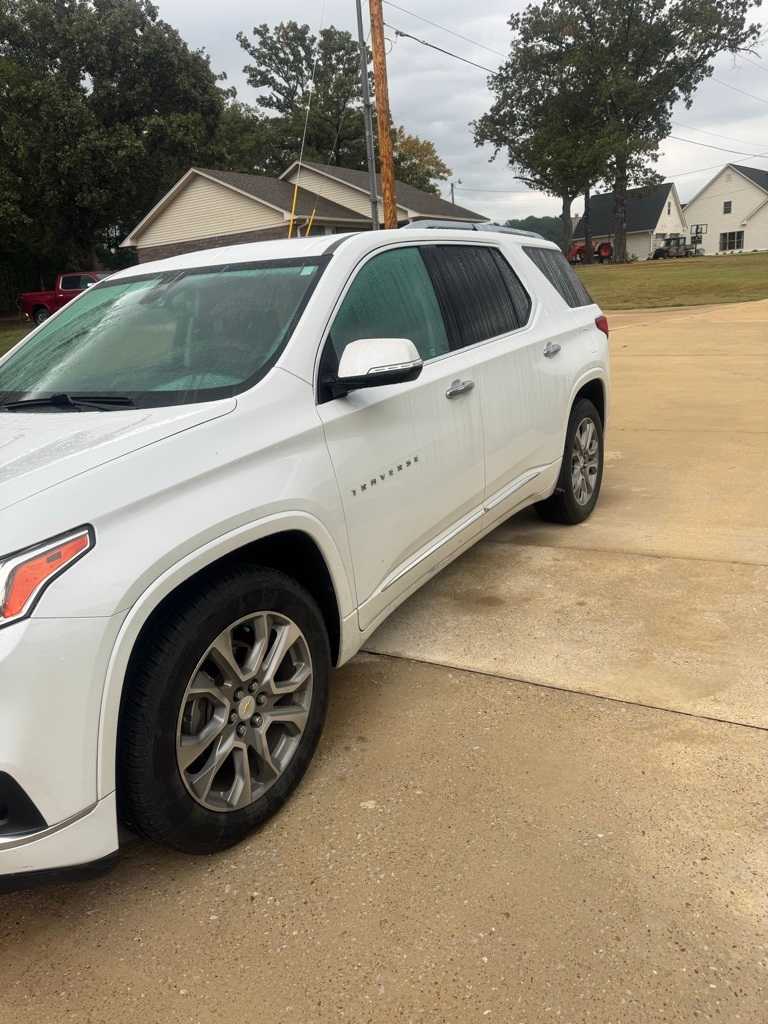 Thumbnail: 2019 Chevrolet Traverse - 2