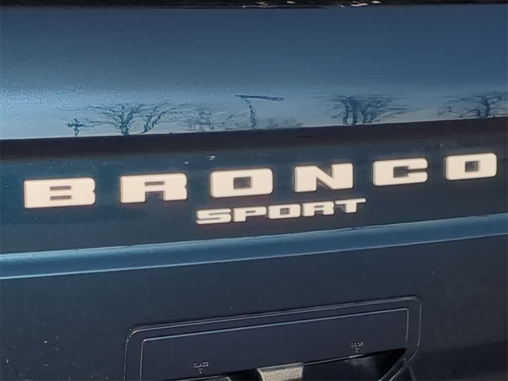 Thumbnail: 2022 Ford Bronco Sport - 13
