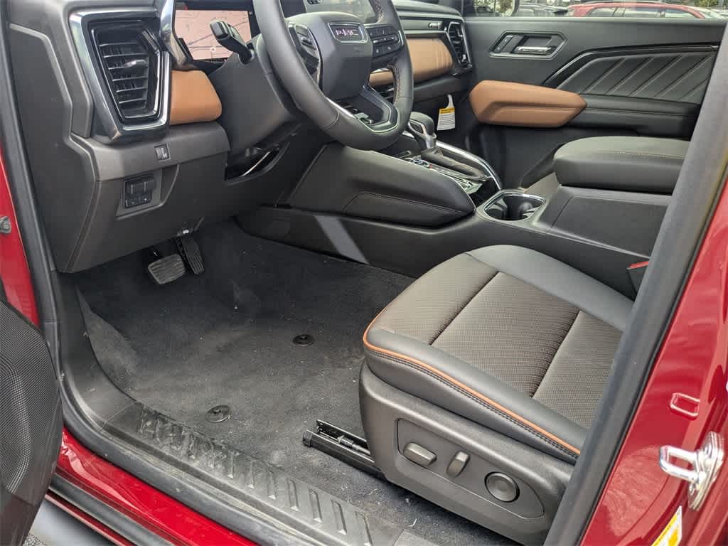 Thumbnail: 2025 GMC Canyon - 12