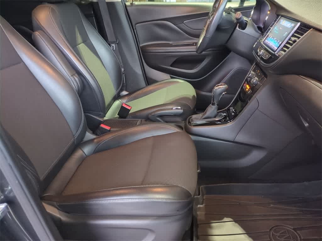 Thumbnail: 2018 Buick Encore - 21