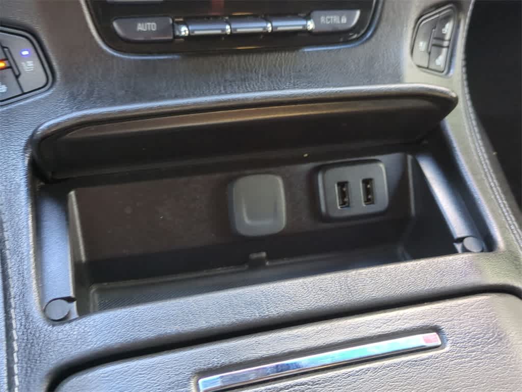 Thumbnail: 2019 GMC Yukon - 33