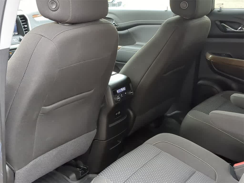 Thumbnail: 2023 GMC Acadia - 18