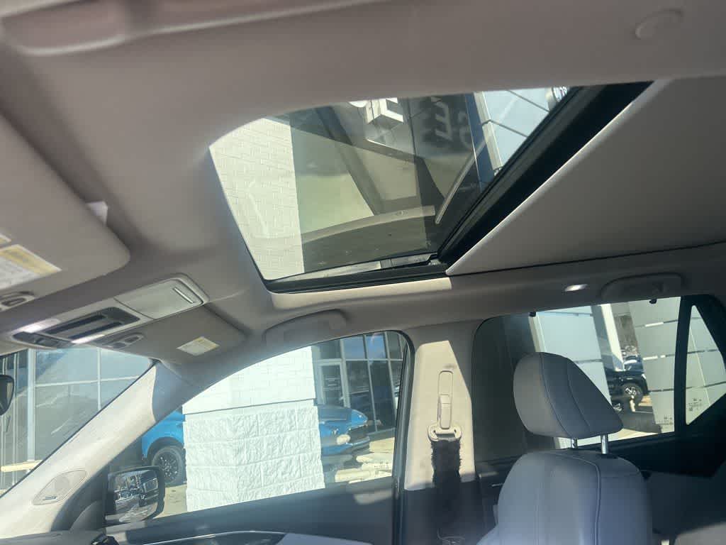 Thumbnail: 2023 Honda Pilot - 9