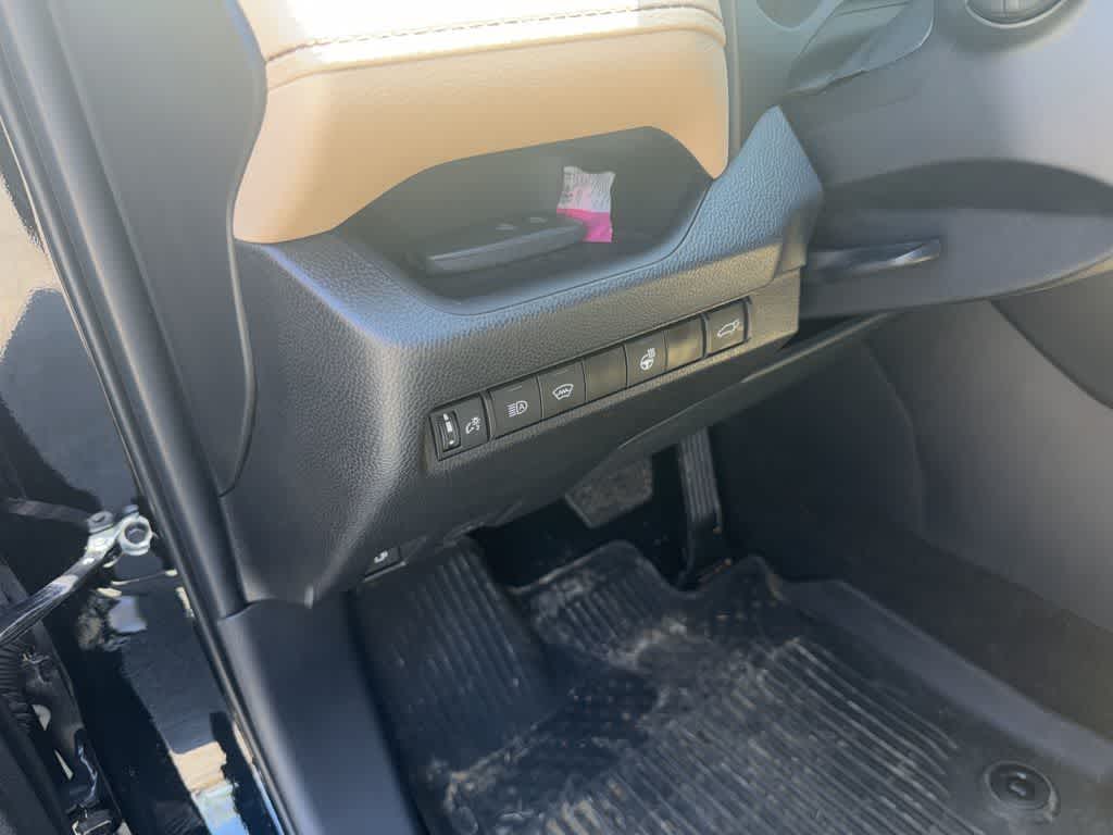 Thumbnail: 2024 Toyota RAV4 - 4