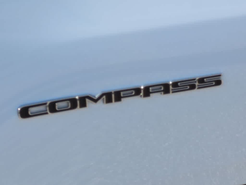Thumbnail: 2023 Jeep Compass - 12