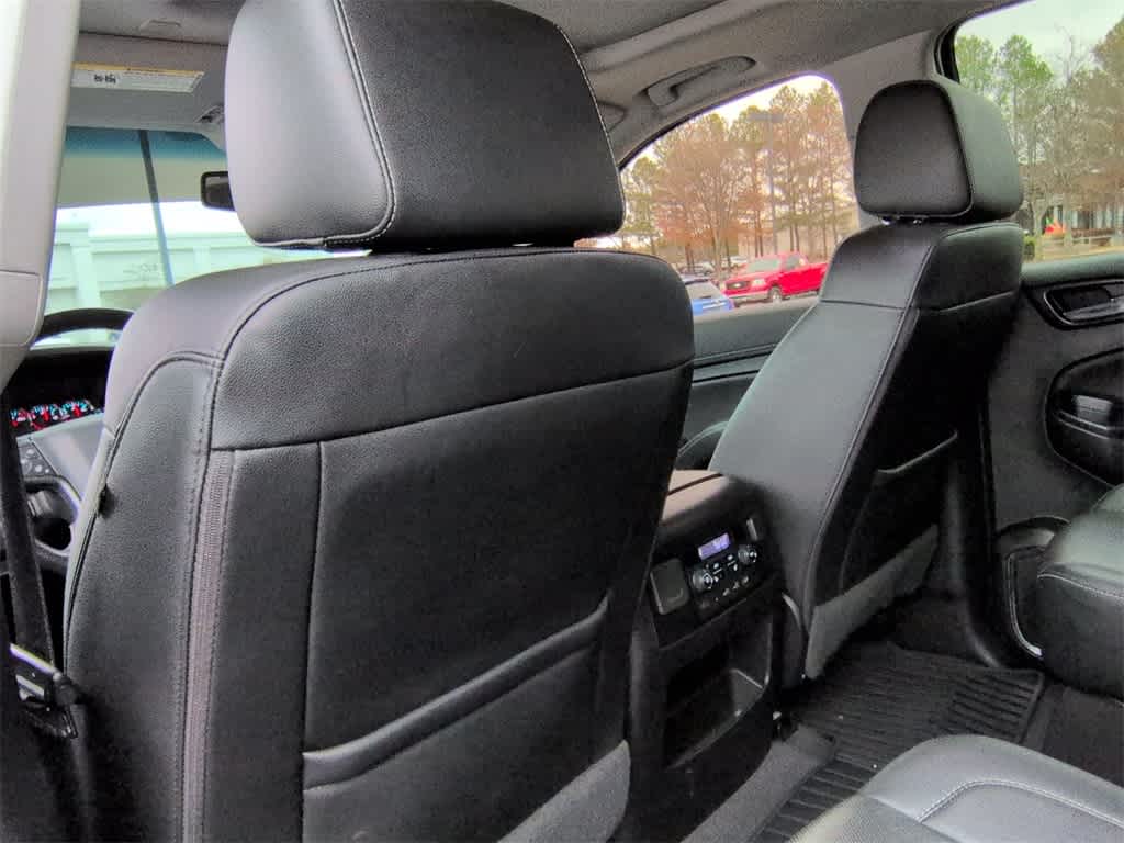 Thumbnail: 2019 Chevrolet Tahoe - 18