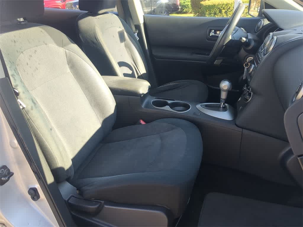 Thumbnail: 2013 Nissan Rogue - 20