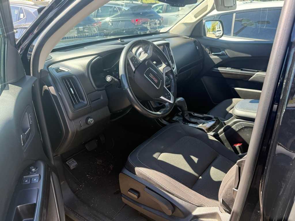 Thumbnail: 2019 GMC Canyon - 3