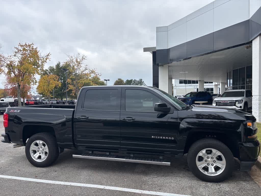 Thumbnail: 2017 Chevrolet Silverado 1500 - 23