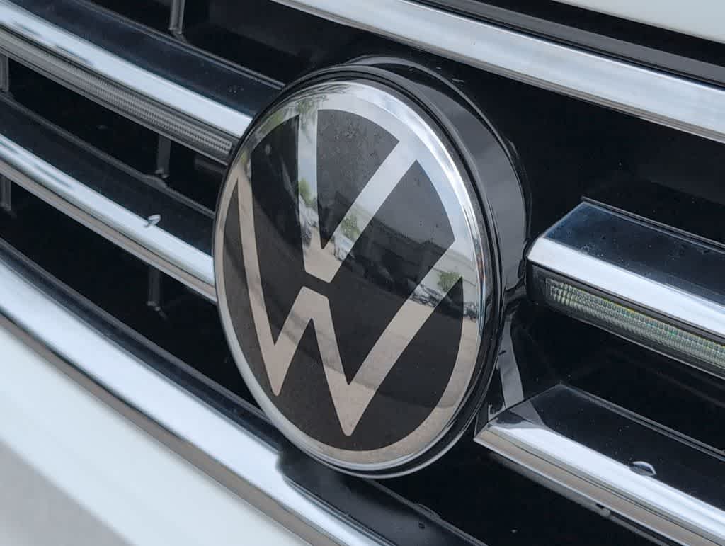 Thumbnail: 2023 Volkswagen Tiguan - 11