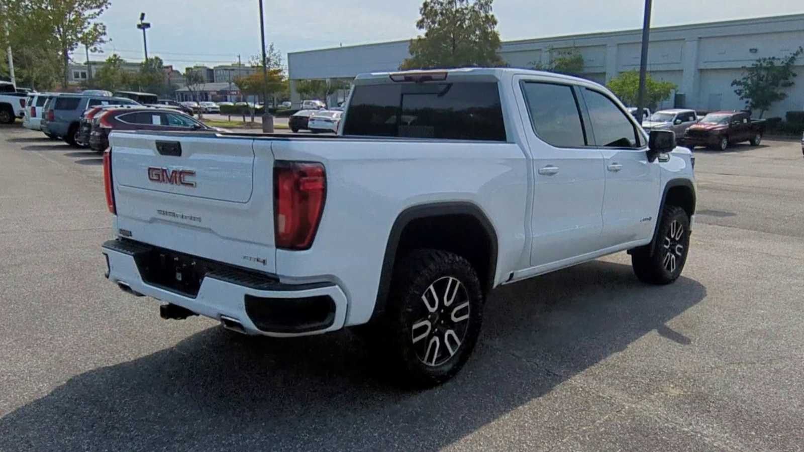 2023 GMC Sierra 1500 AT4 8