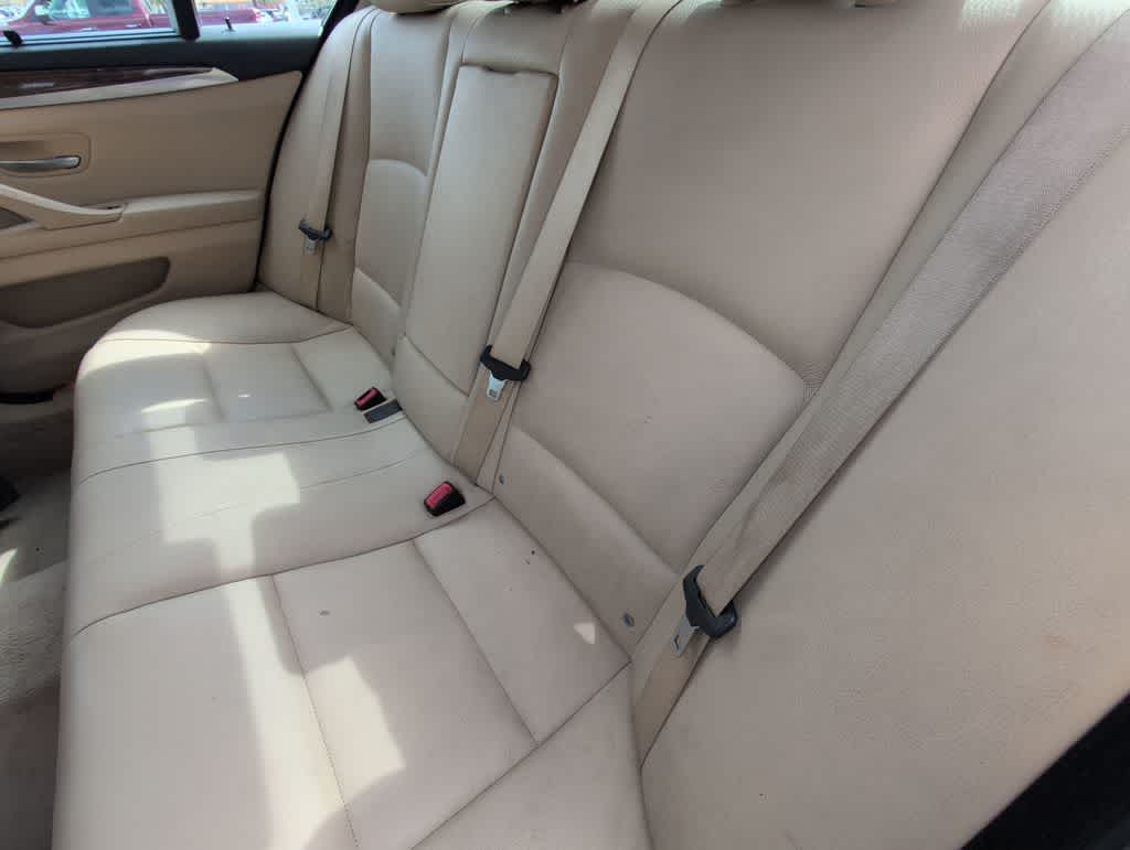 Thumbnail: 2011 BMW 5 Series - 21