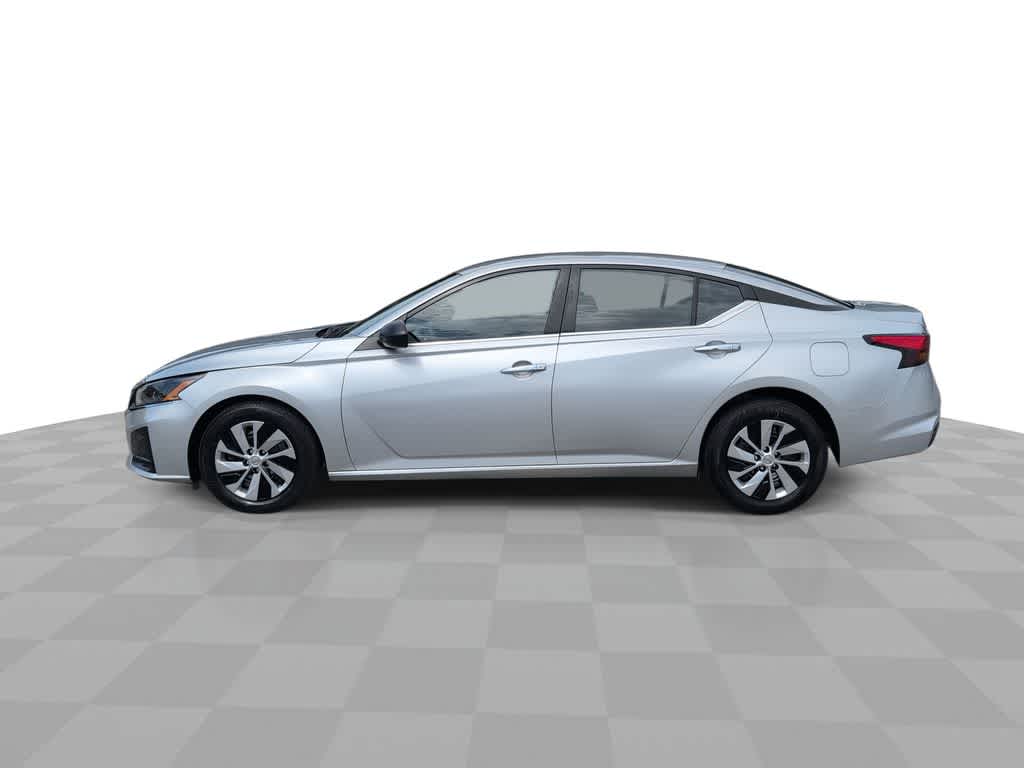 Thumbnail: 2024 Nissan Altima - 4
