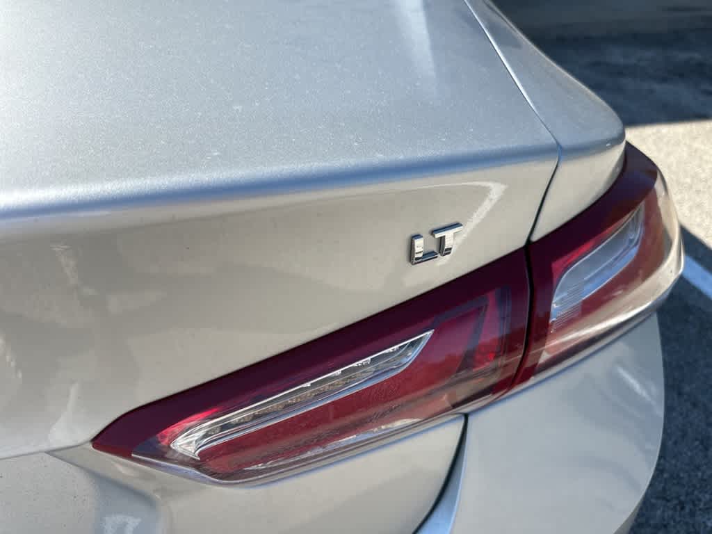Thumbnail: 2022 Chevrolet Malibu - 5