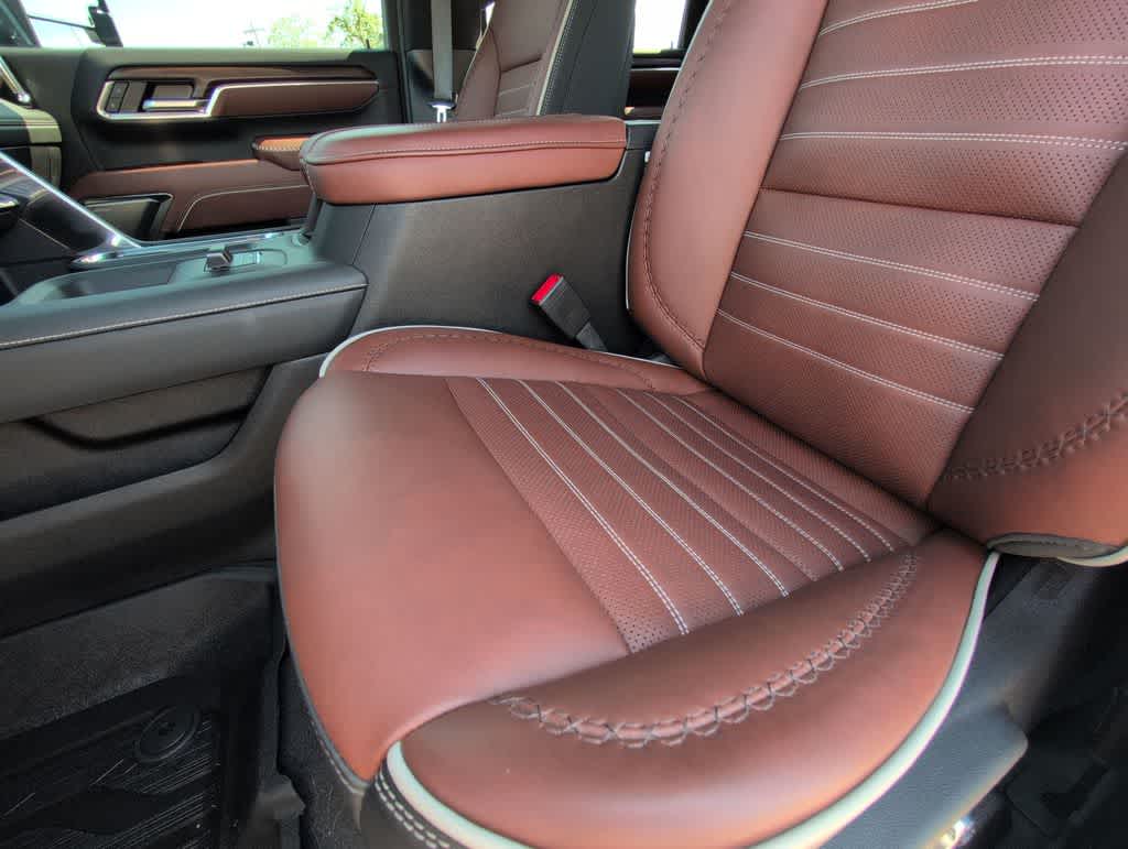 Thumbnail: 2026 GMC Sierra 2500 - 17