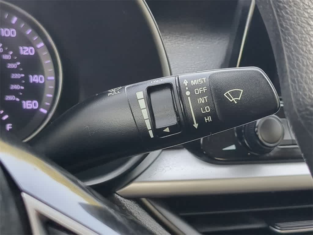 Thumbnail: 2023 Kia Forte - 24