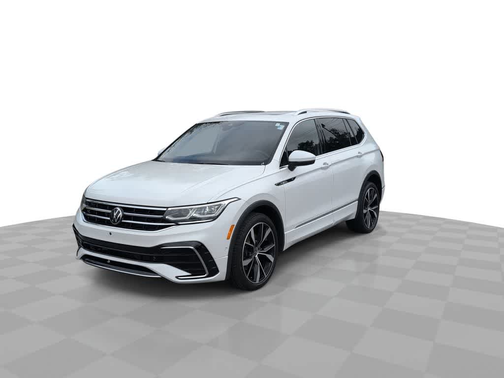 Thumbnail: 2023 Volkswagen Tiguan - 4