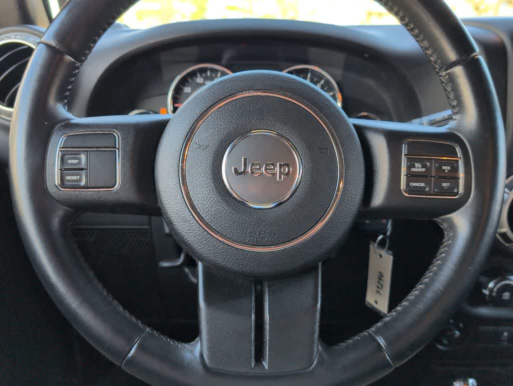 Thumbnail: 2017 Jeep Wrangler - 23