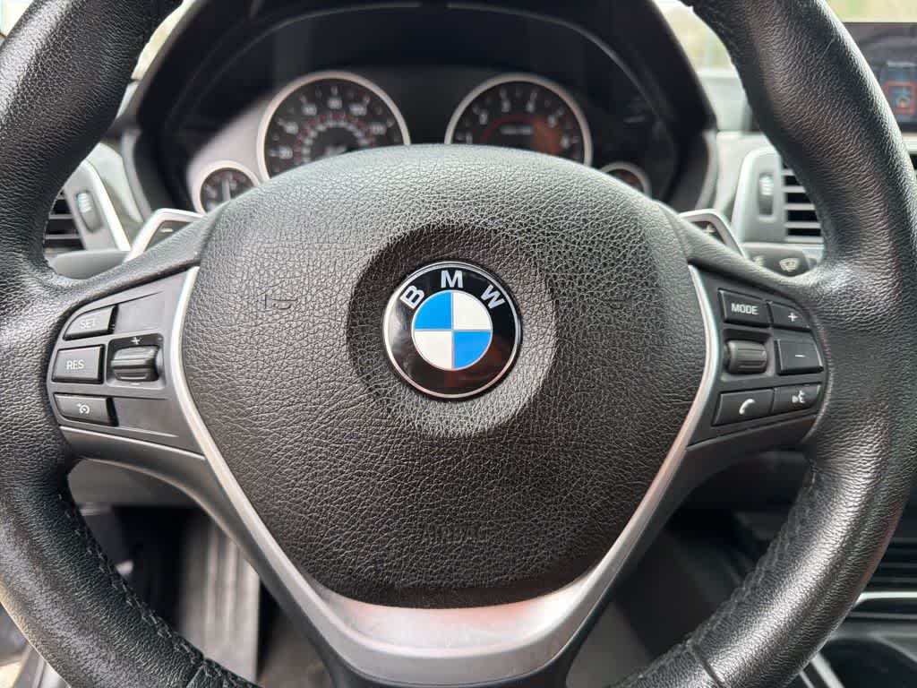 Thumbnail: 2017 BMW 3 Series - 11