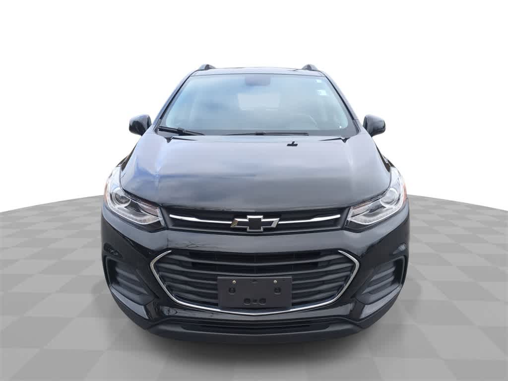 Thumbnail: 2022 Chevrolet Trax - 3