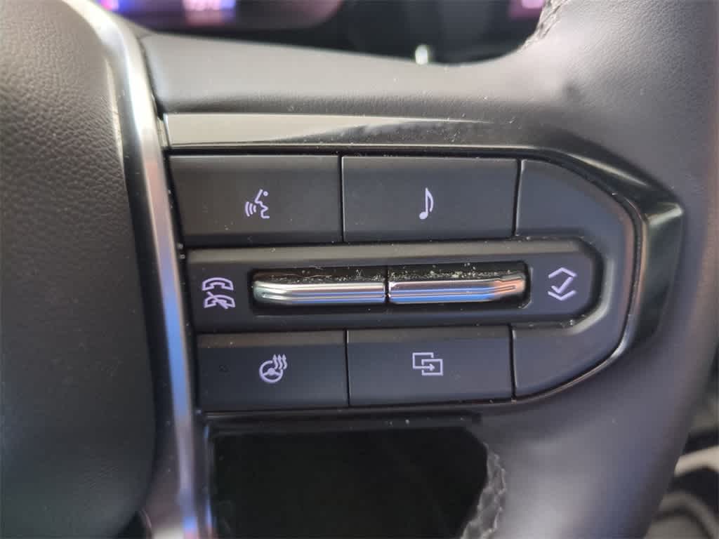 Thumbnail: 2024 Chevrolet Colorado - 25