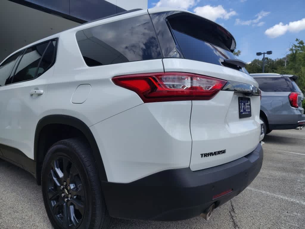 Thumbnail: 2021 Chevrolet Traverse - 8