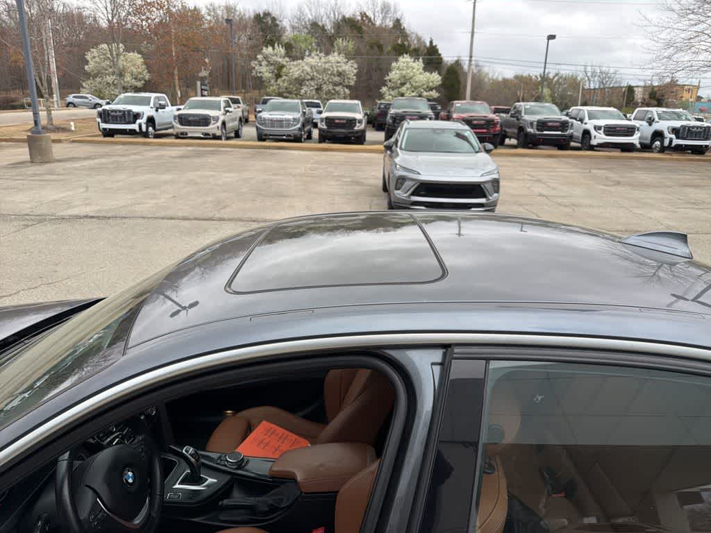 Thumbnail: 2017 BMW 3 Series - 6