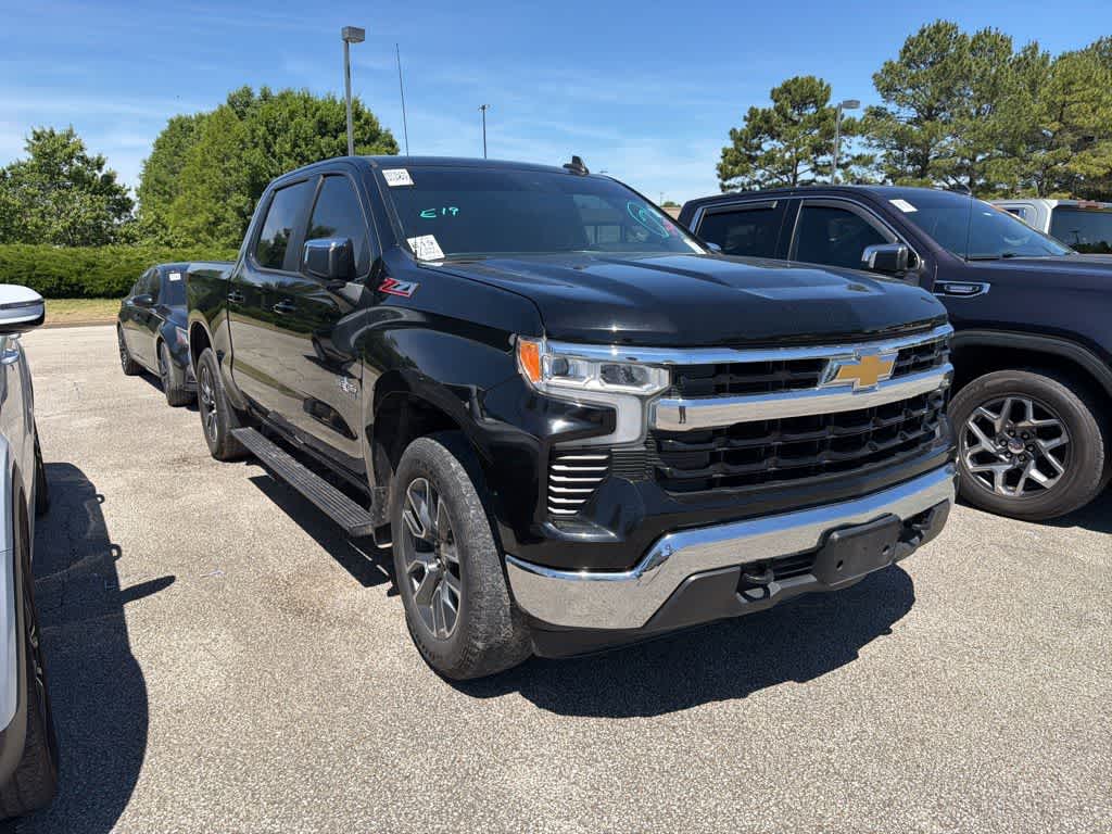 Thumbnail: 2023 Chevrolet Silverado 1500 - 3
