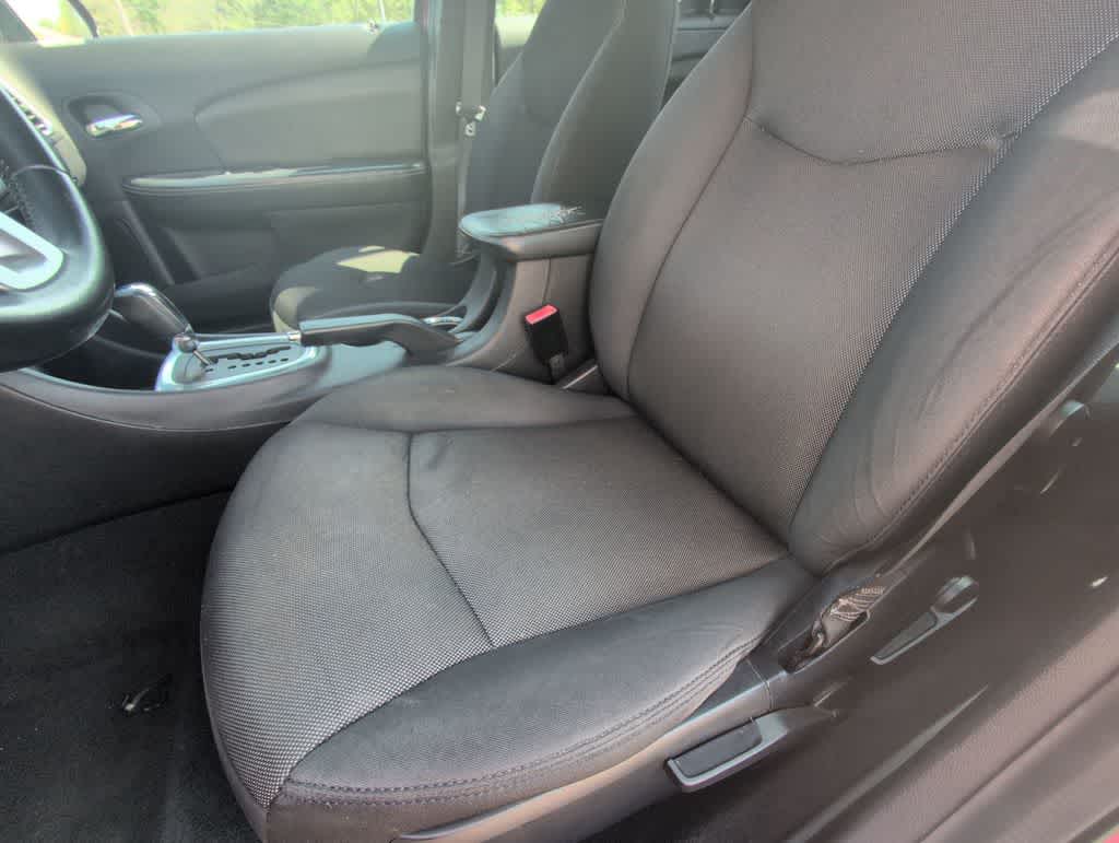 Thumbnail: 2012 Dodge Avenger - 16