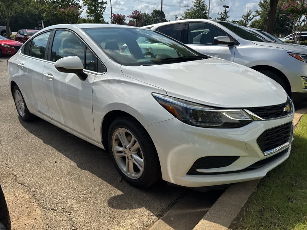 Thumbnail: 2018 Chevrolet Cruze - 11