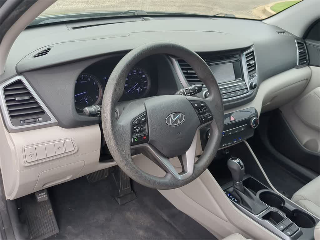 Thumbnail: 2017 Hyundai Tucson - 10
