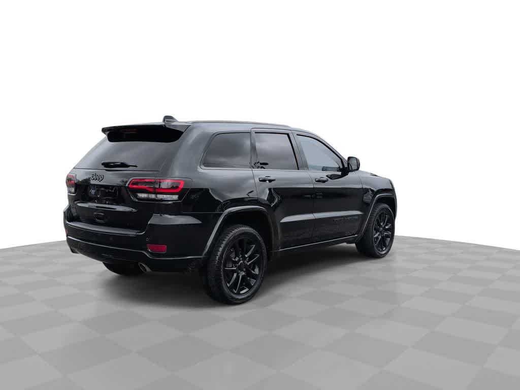Thumbnail: 2020 Jeep Grand Cherokee - 8