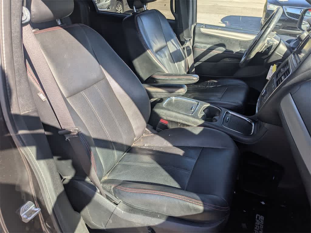 Thumbnail: 2016 Dodge Grand Caravan - 20