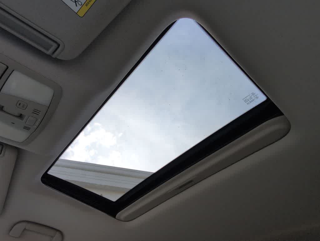 Thumbnail: 2013 INFINITI QX56 - 20