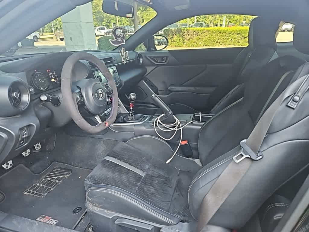 Thumbnail: 2023 Toyota GR86 - 1