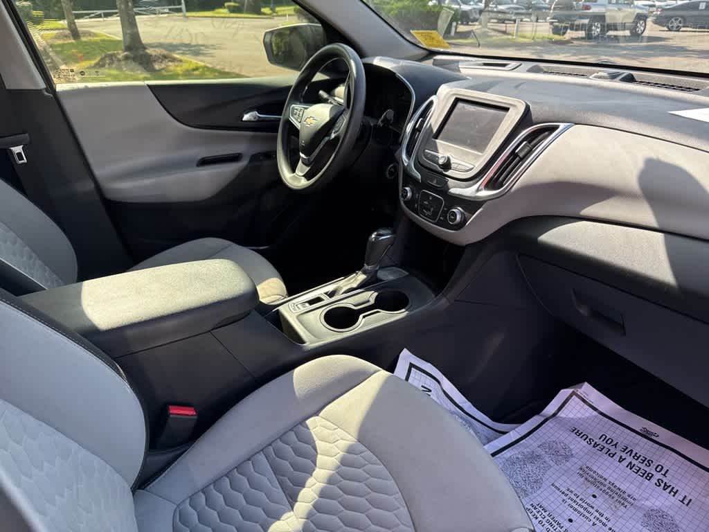 Thumbnail: 2021 Chevrolet Equinox - 10