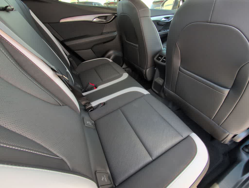 Thumbnail: 2025 Buick Envision - 21