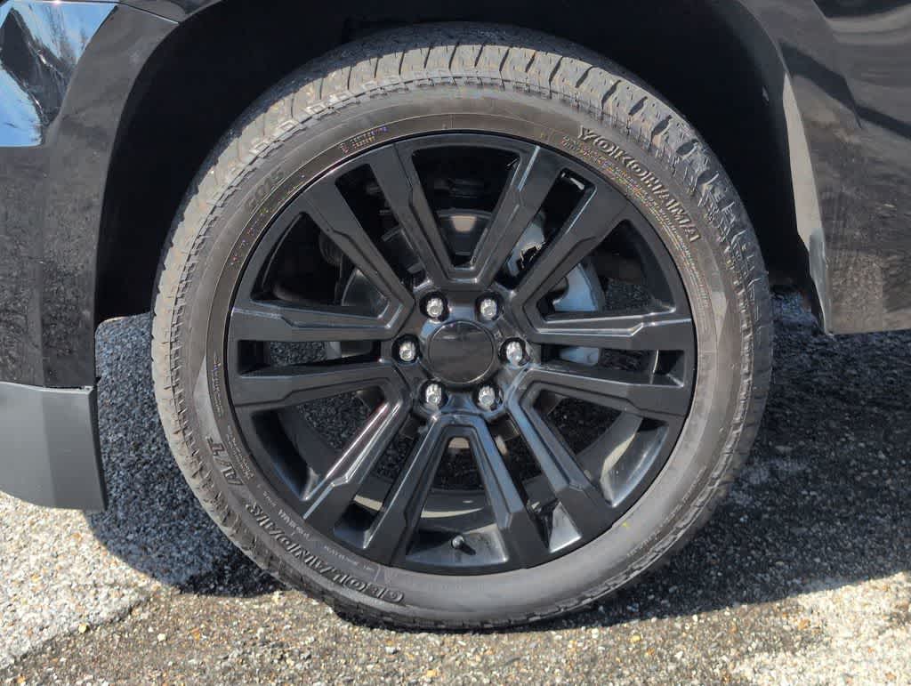 Thumbnail: 2018 Chevrolet Tahoe - 14