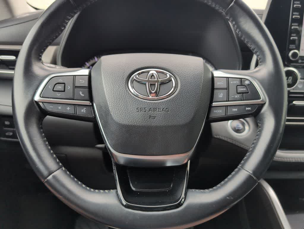 Thumbnail: 2021 Toyota Highlander - 23