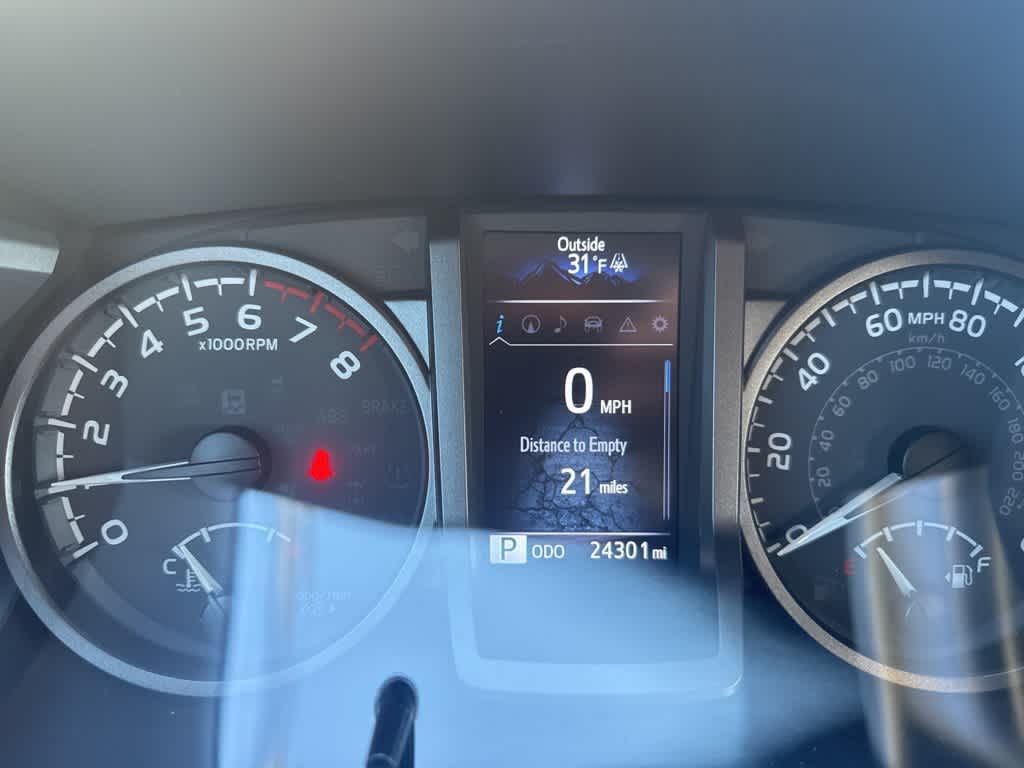 Thumbnail: 2022 Toyota Tacoma - 21